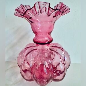 Vintage 70s Fenton Pink bulbous melon hand blown.Gorgeous color.No Flaws.